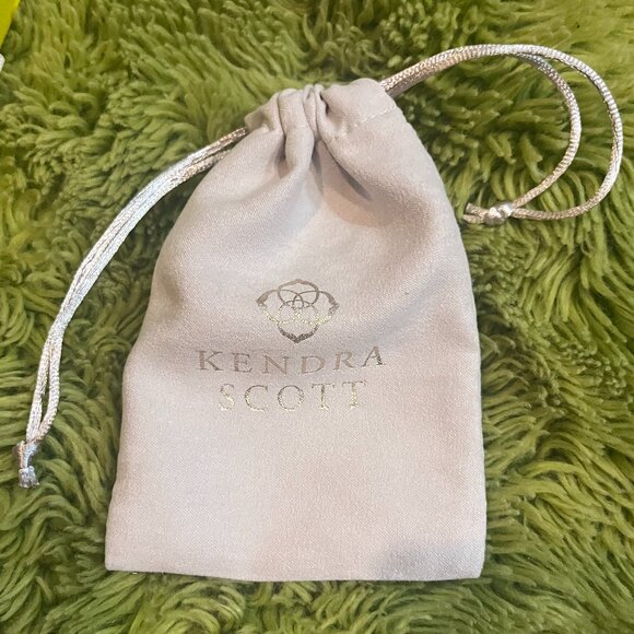 NWT Kendra Scott Elisa Gold Pendant Necklace in Iridescent Drusy - Picture 10 of 12